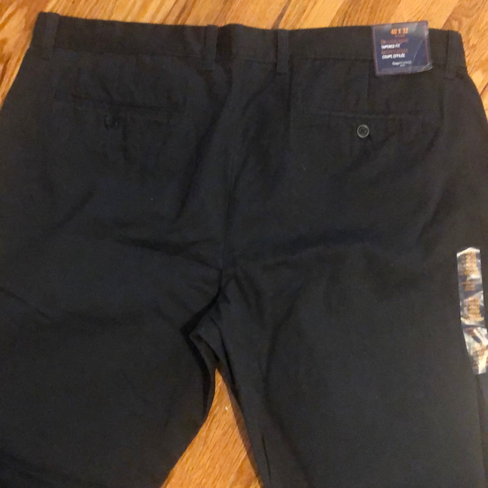 The classic khakis tapered Fit